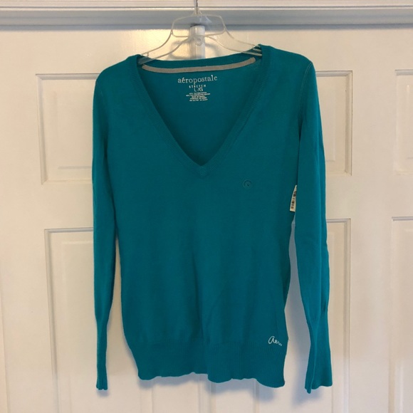 Aeropostale Sweaters - Aeropostale V-Neck Summer Sweater Aeropostale Sweaters - Aeropostale V-Neck Summer Sweater